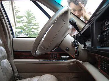 Universal Locksmith Store Pittsburgh, PA 412-595-9377 - 20-Car-Lockout